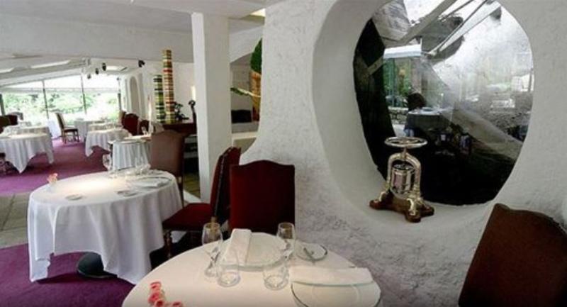 Le Moulin De Mougins - Chateaux & Hotels Collection Restaurant photo