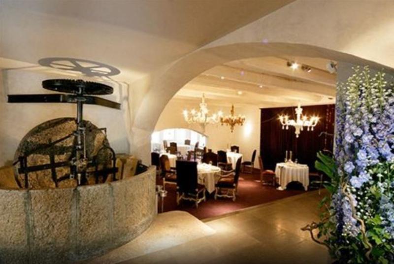 Le Moulin De Mougins - Chateaux & Hotels Collection Restaurant photo